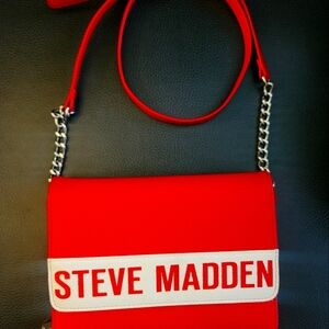 SOLD🤗 Red Steve Madden Purse